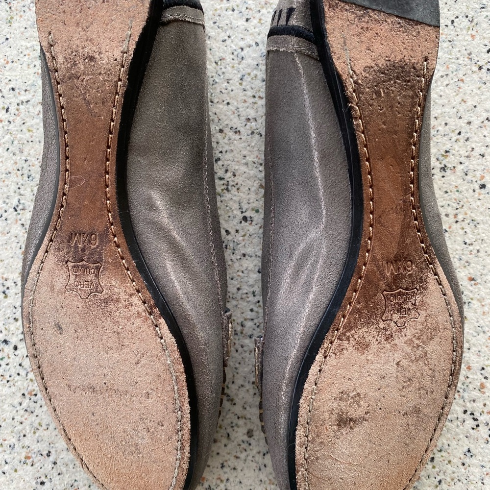 EUC Donald J Pliner “DEESP” ladies’ metallic/beaded loafers, size 6-1/2 medium - Picture 9 of 10